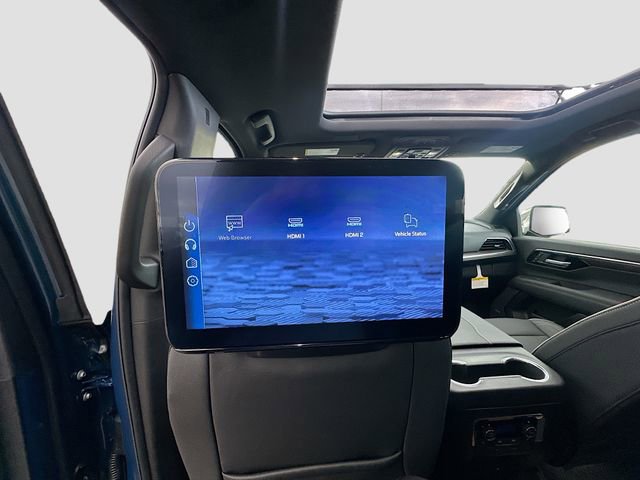 New 2026 Chevrolet Suburban Premier image 39