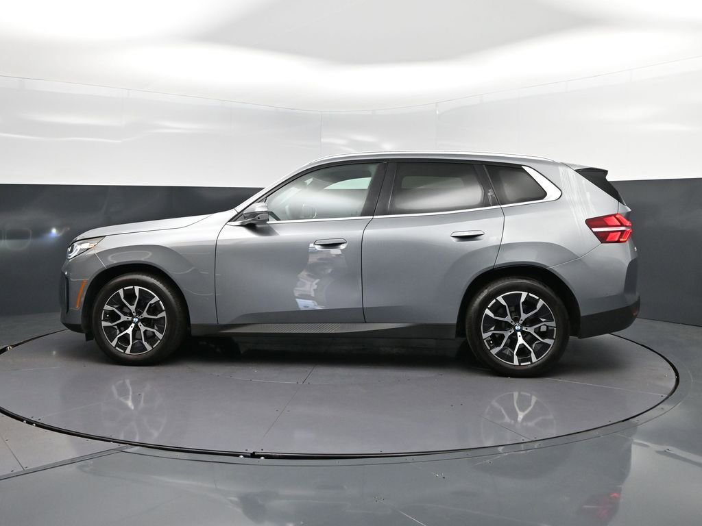 Certified 2025 BMW X3 xDrive30i w/ Premium Package image 4