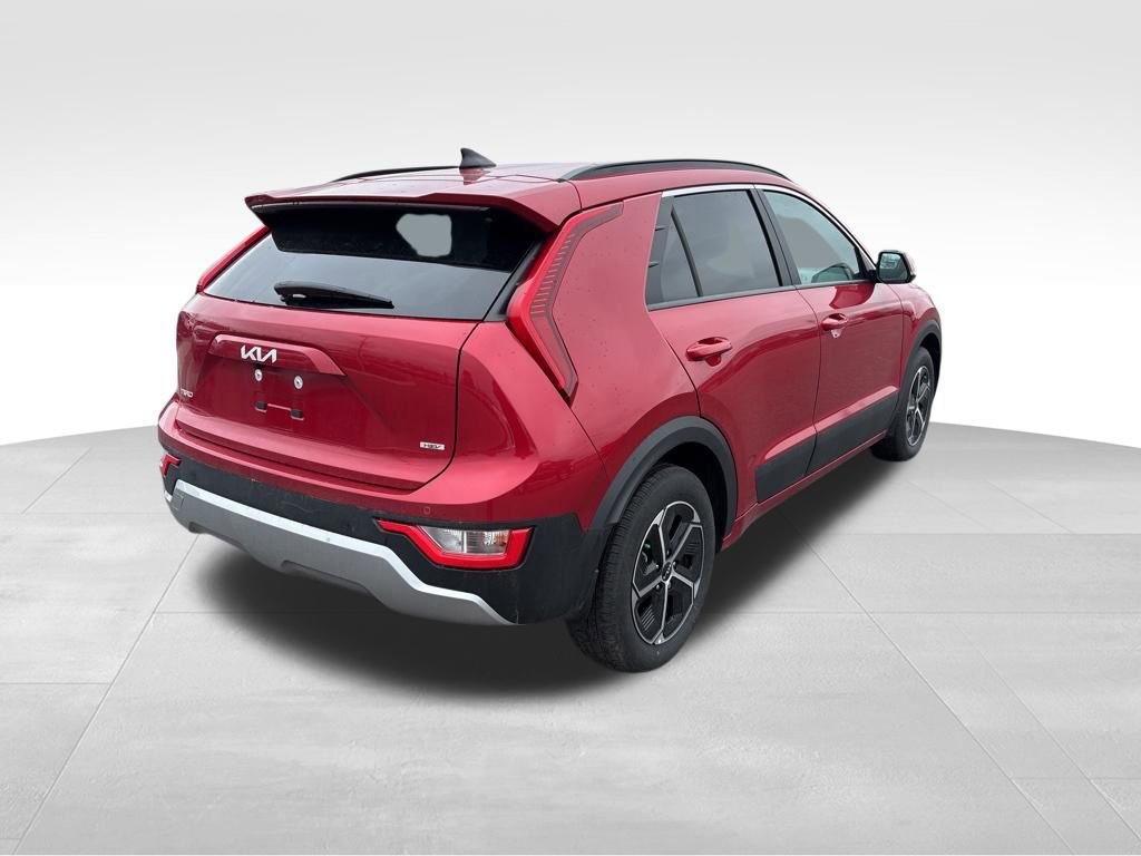 Used 2025 Kia Niro EX image 7