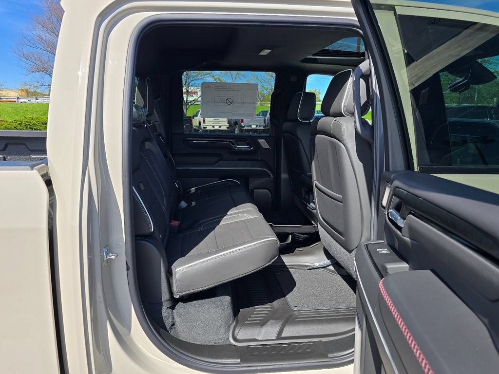 New 2026 GMC Sierra 2500 AT4X AWD/4WD image 32