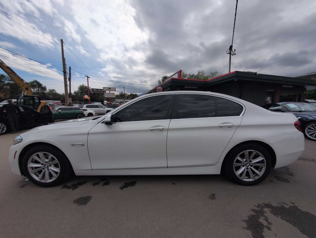 Used 2015 BMW 528i xDrive Sedan AWD/4WD image 4