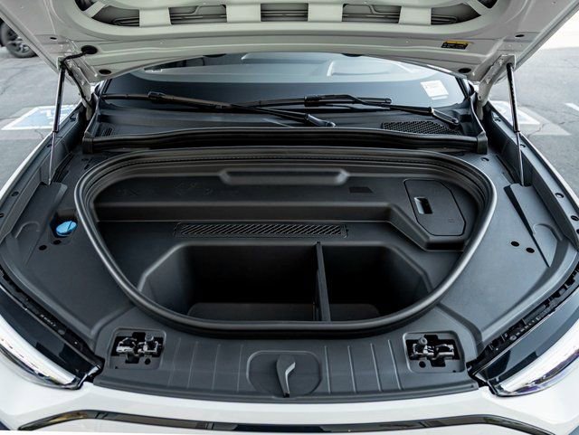 New 2025 Audi SQ6 e-tron Prestige image 33