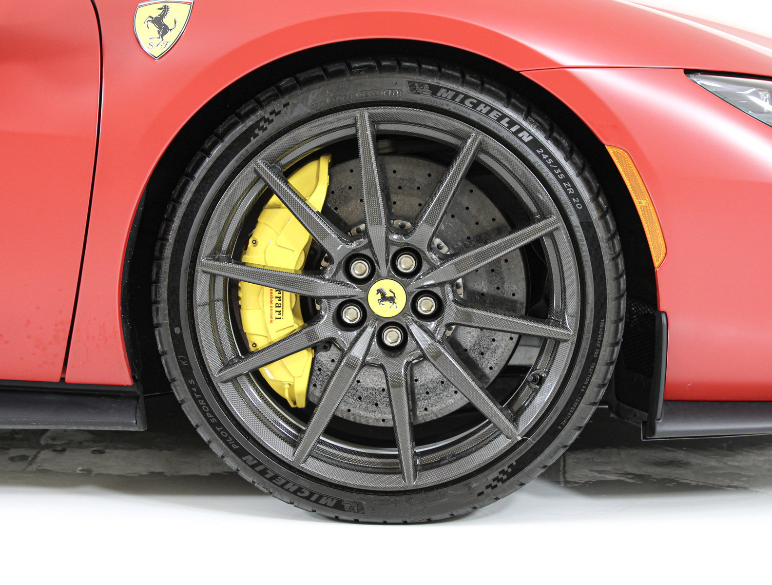 Used 2024 Ferrari 296 GTS RWD image 18