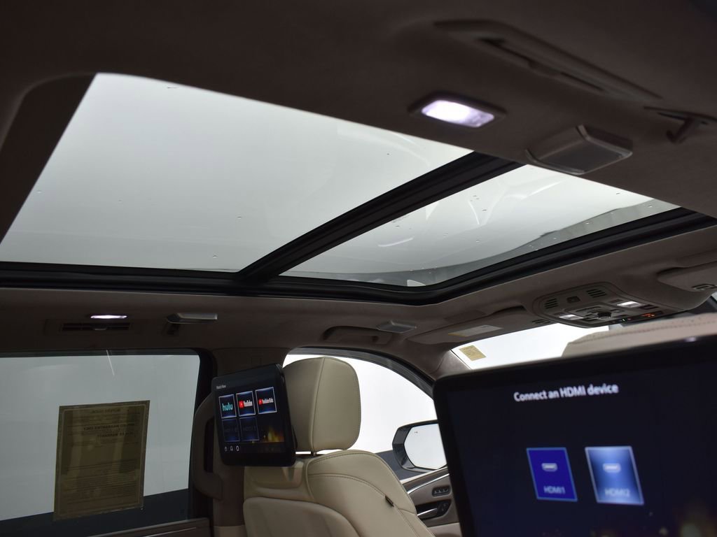 Used 2023 Cadillac Escalade ESV Premium Luxury Platinum w/ Heavy-Duty Trailer Package image 33