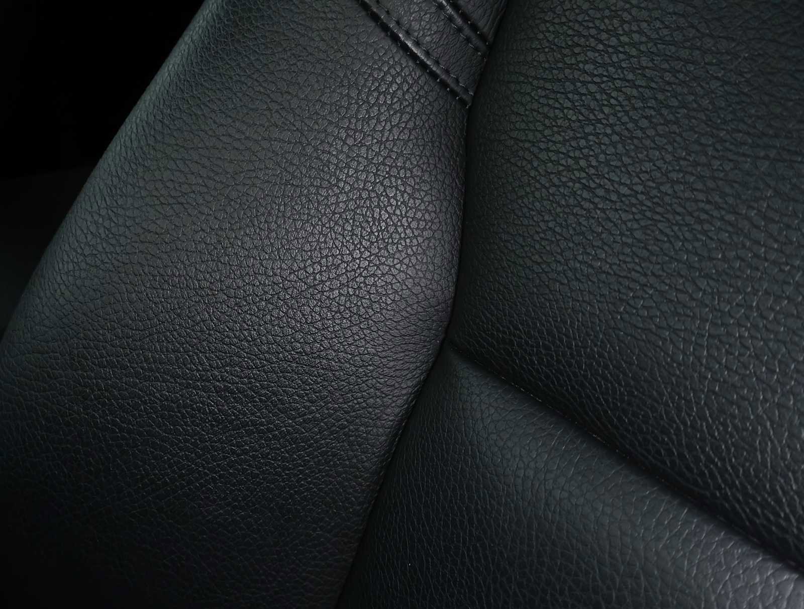 Used 2020 Volvo XC90 T6 Momentum image 13