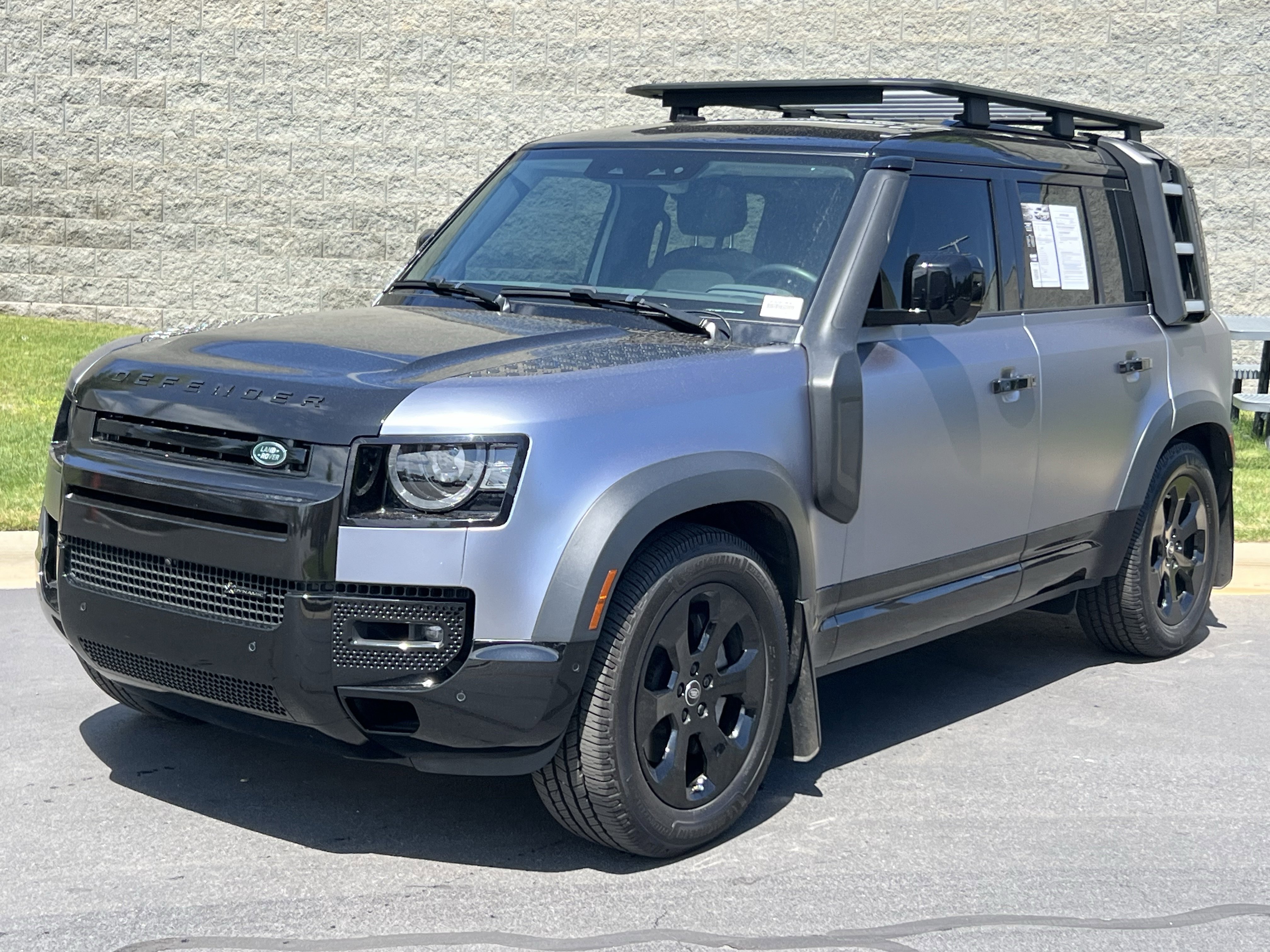 Certified 2023 Land Rover Defender 110 X-Dynamic SE AWD/4WD image 2