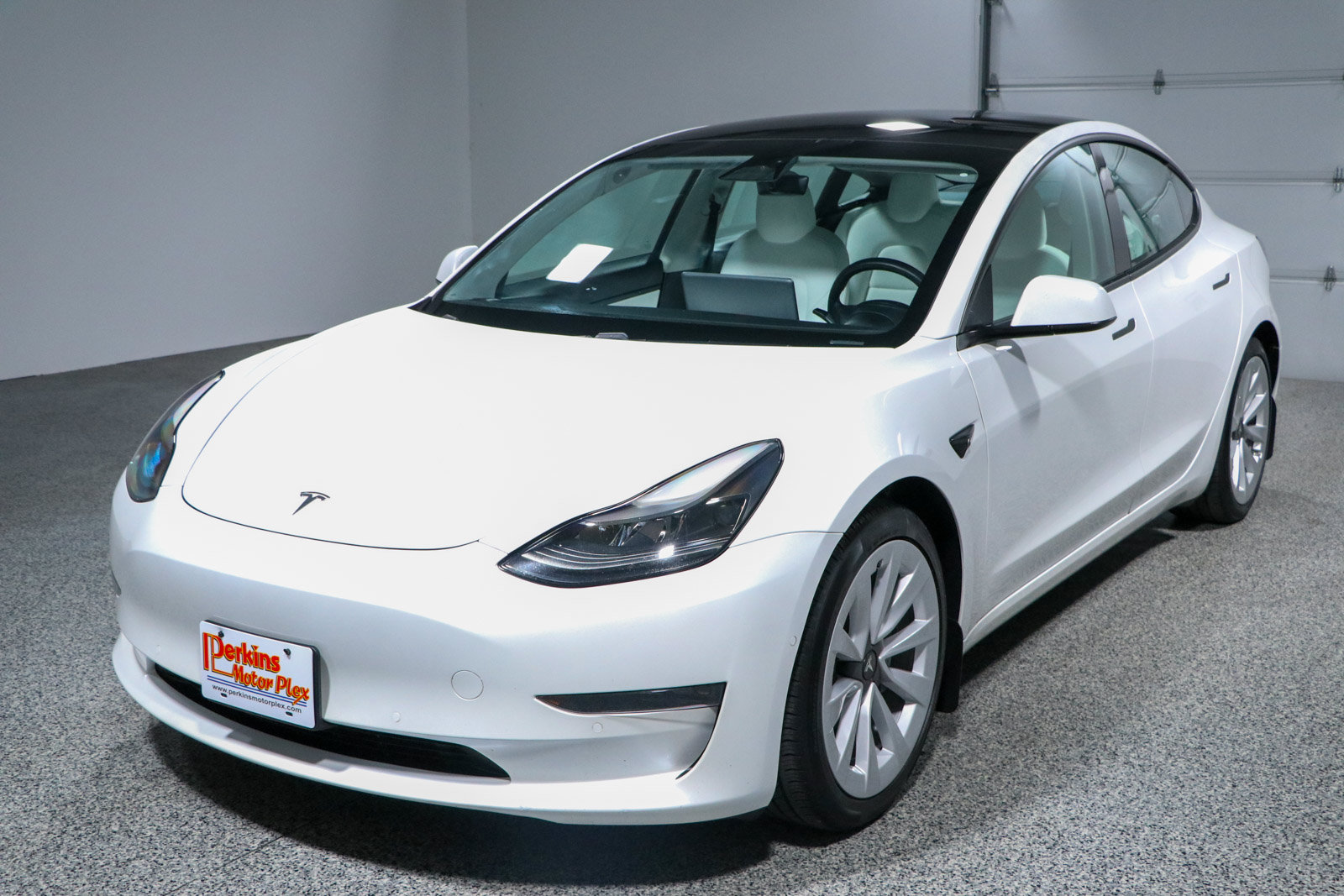 Used 2021 Tesla Model 3 Standard Range Plus RWD image 26