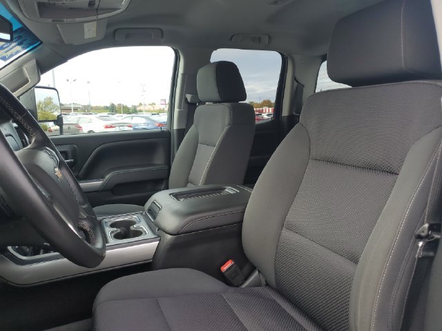 Used 2018 Chevrolet Silverado 1500 LT w/ Max Trailering Package AWD/4WD image 5