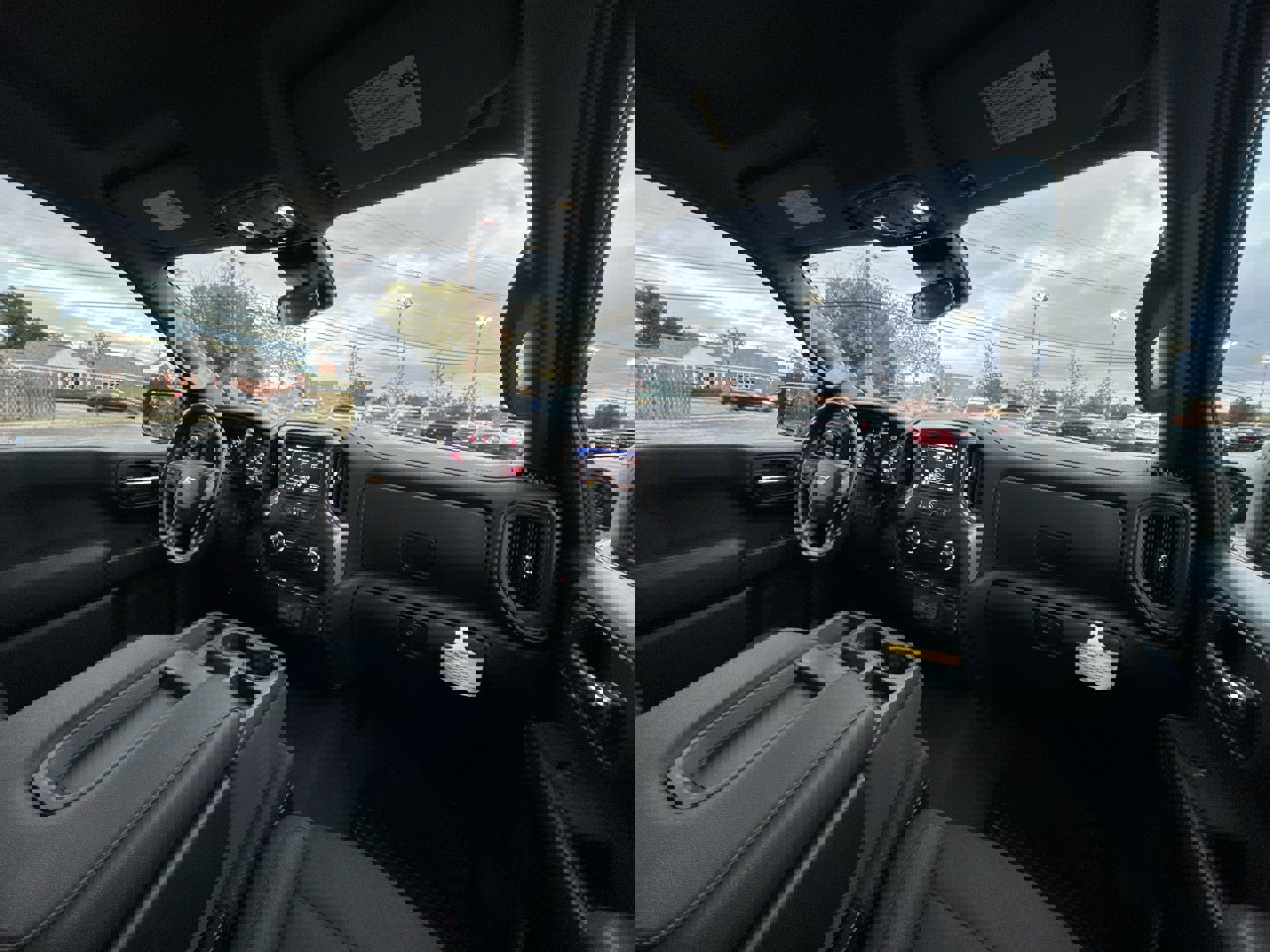 Used 2022 Chevrolet Silverado 1500 Custom image 30