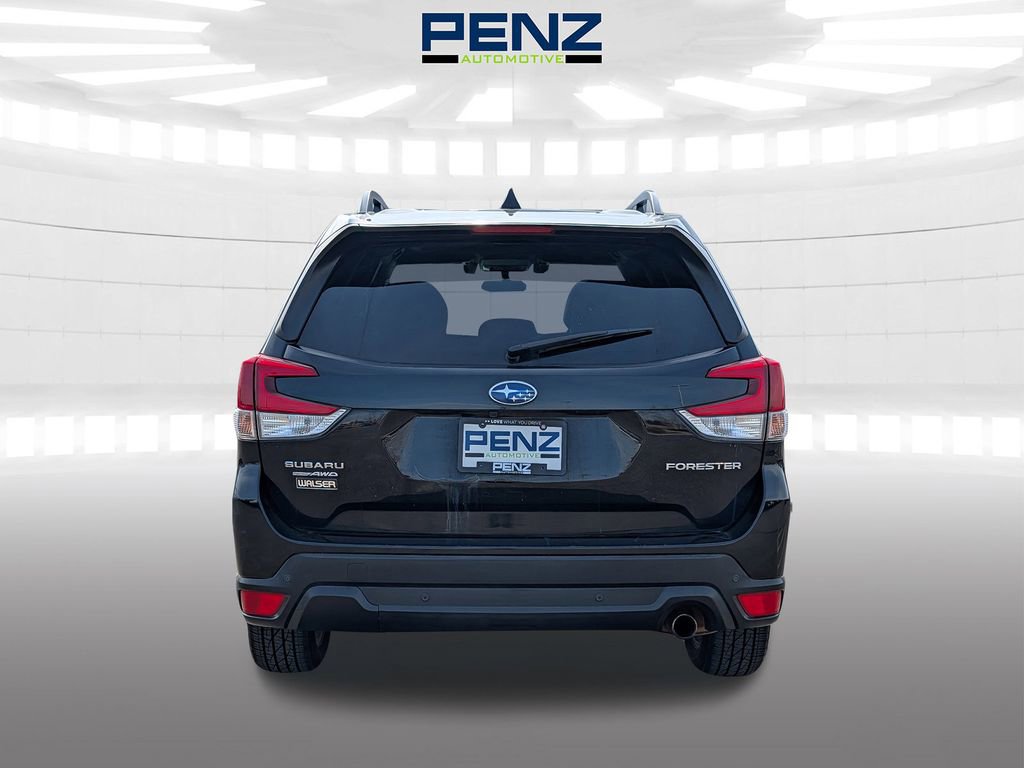 Used 2020 Subaru Forester Limited image 6