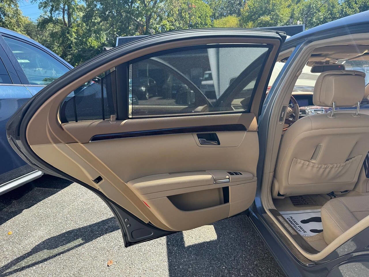 Used 2012 Mercedes-Benz S 550 4MATIC image 35