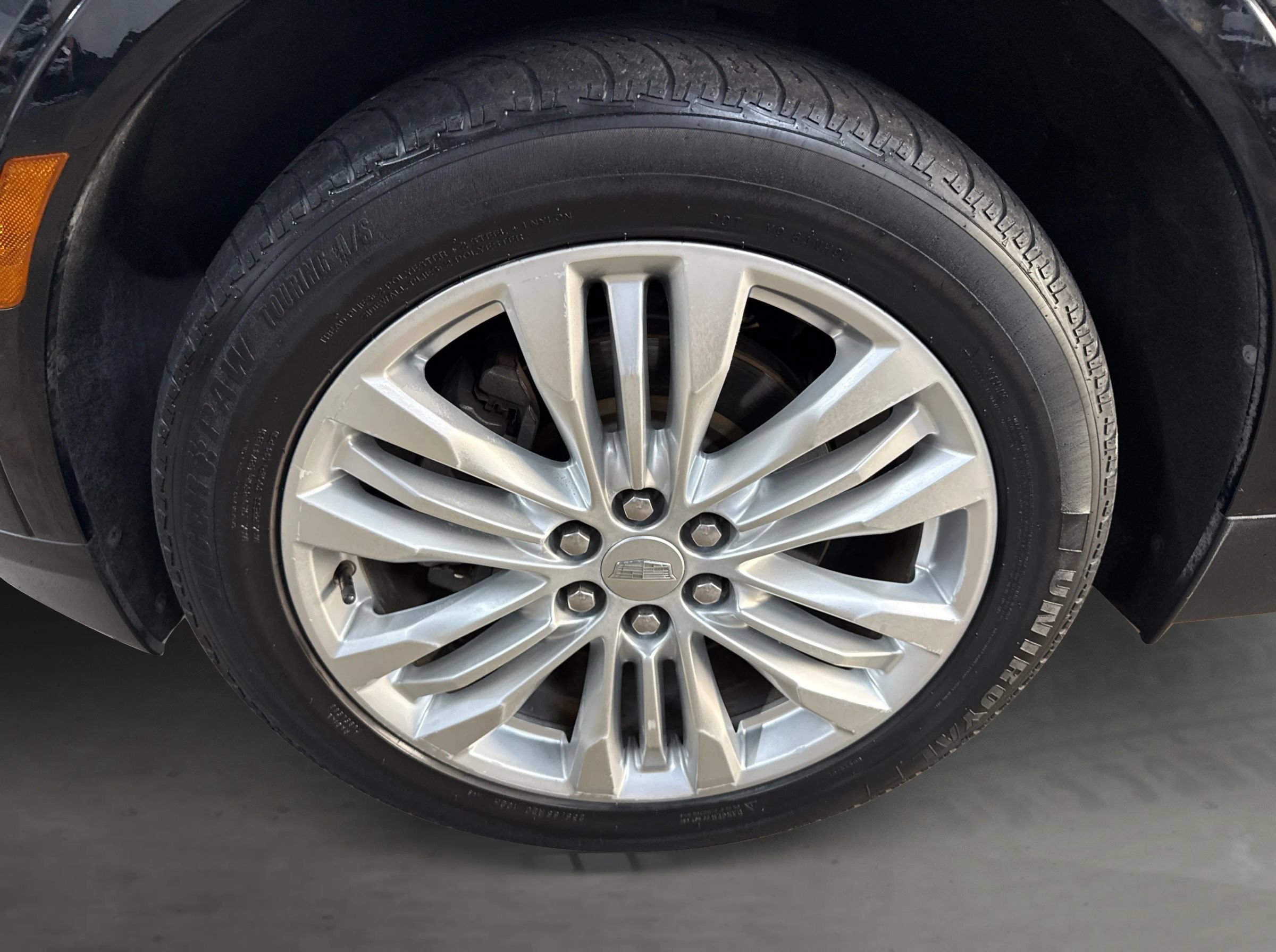 Used 2019 Cadillac XT5 Premium Luxury FWD image 45