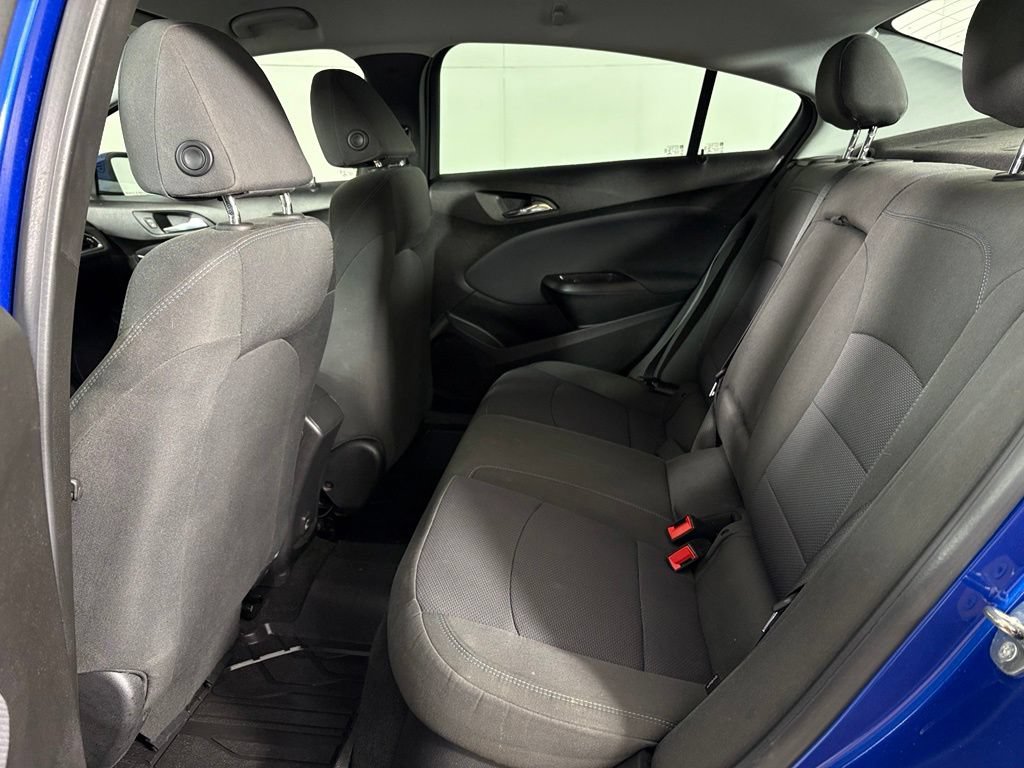 Certified 2019 Chevrolet Cruze LT w/ Convenience Package FWD image 37
