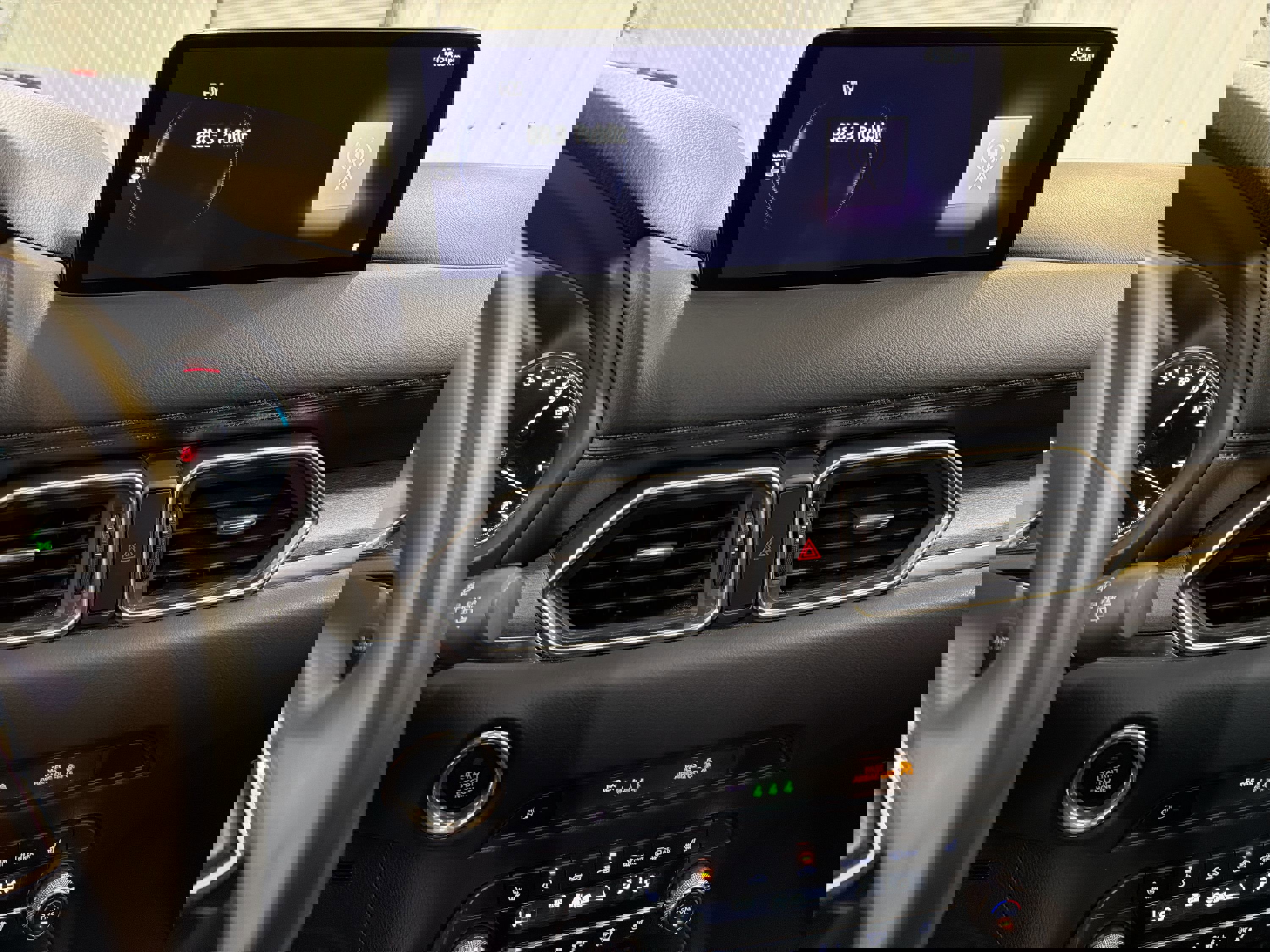 Used 2024 MAZDA CX-5 Signature image 17