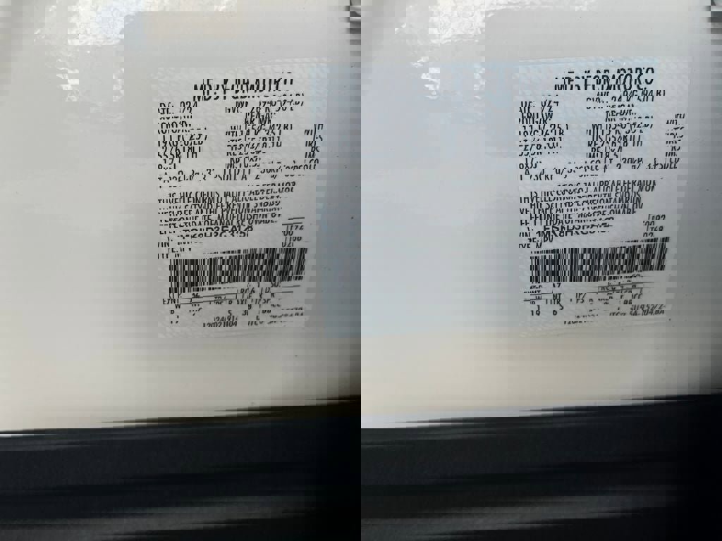 Used 2024 Ford Explorer XLT w/ Equipment Group 202A AWD/4WD image 36