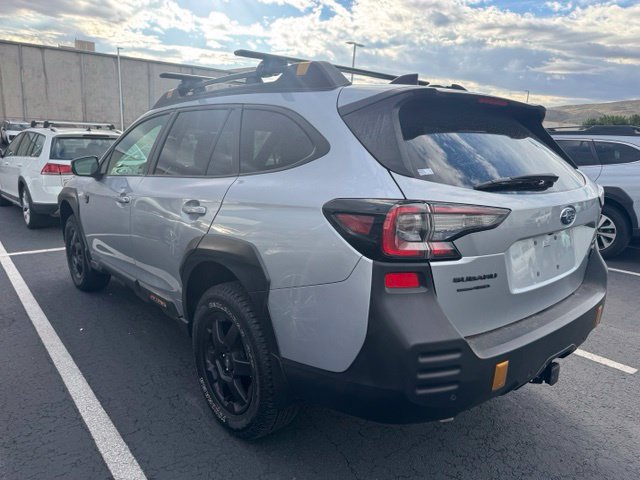 Used 2025 Subaru Outback Wilderness AWD/4WD image 4