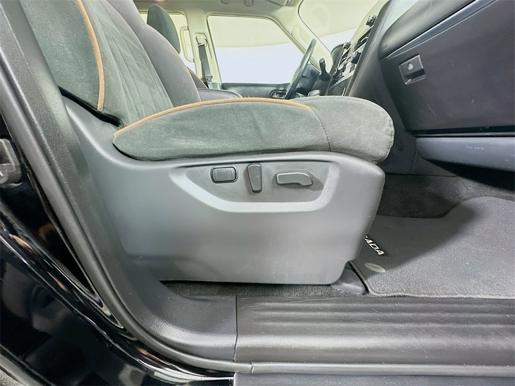 Used 2023 Nissan Armada S image 23
