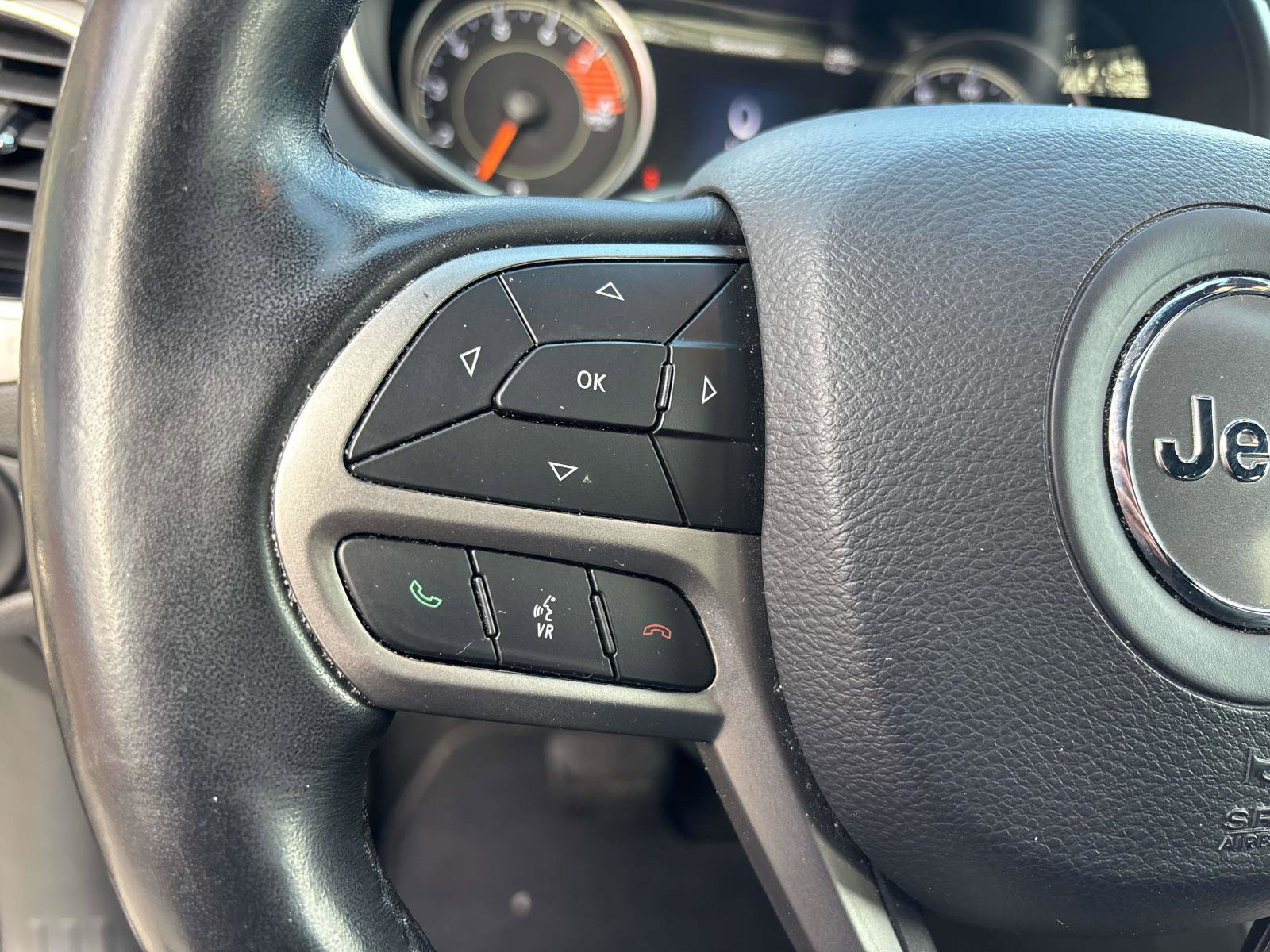 Used 2020 Jeep Cherokee High Altitude image 13