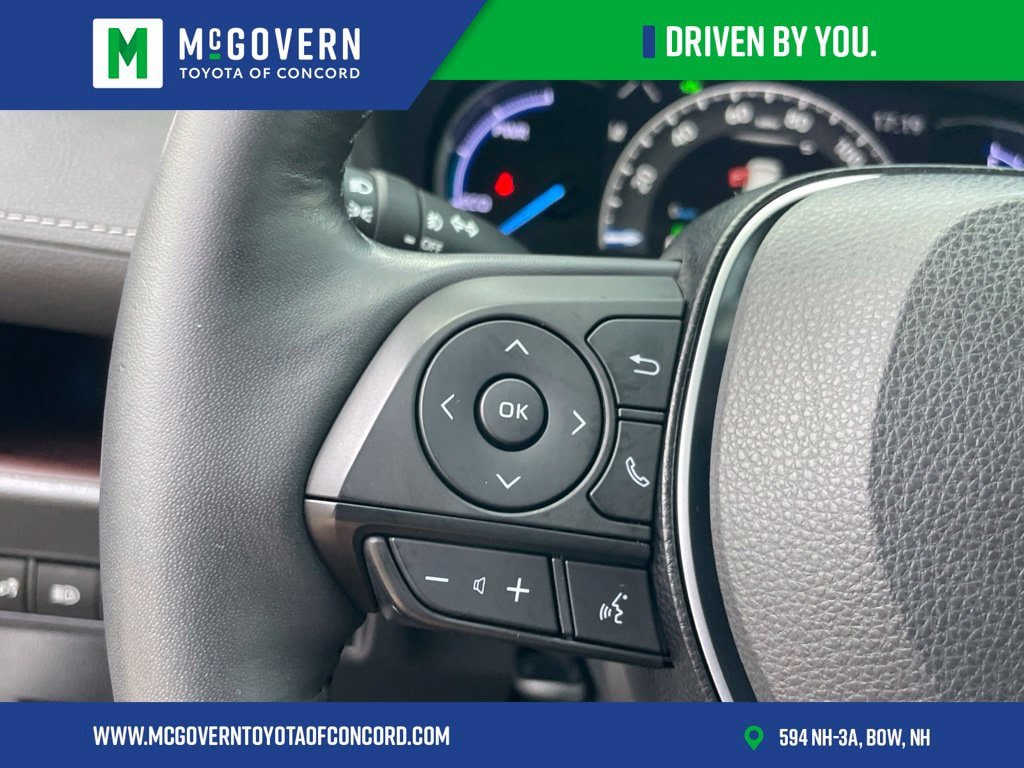 Used 2020 Toyota RAV4 Limited AWD/4WD image 17