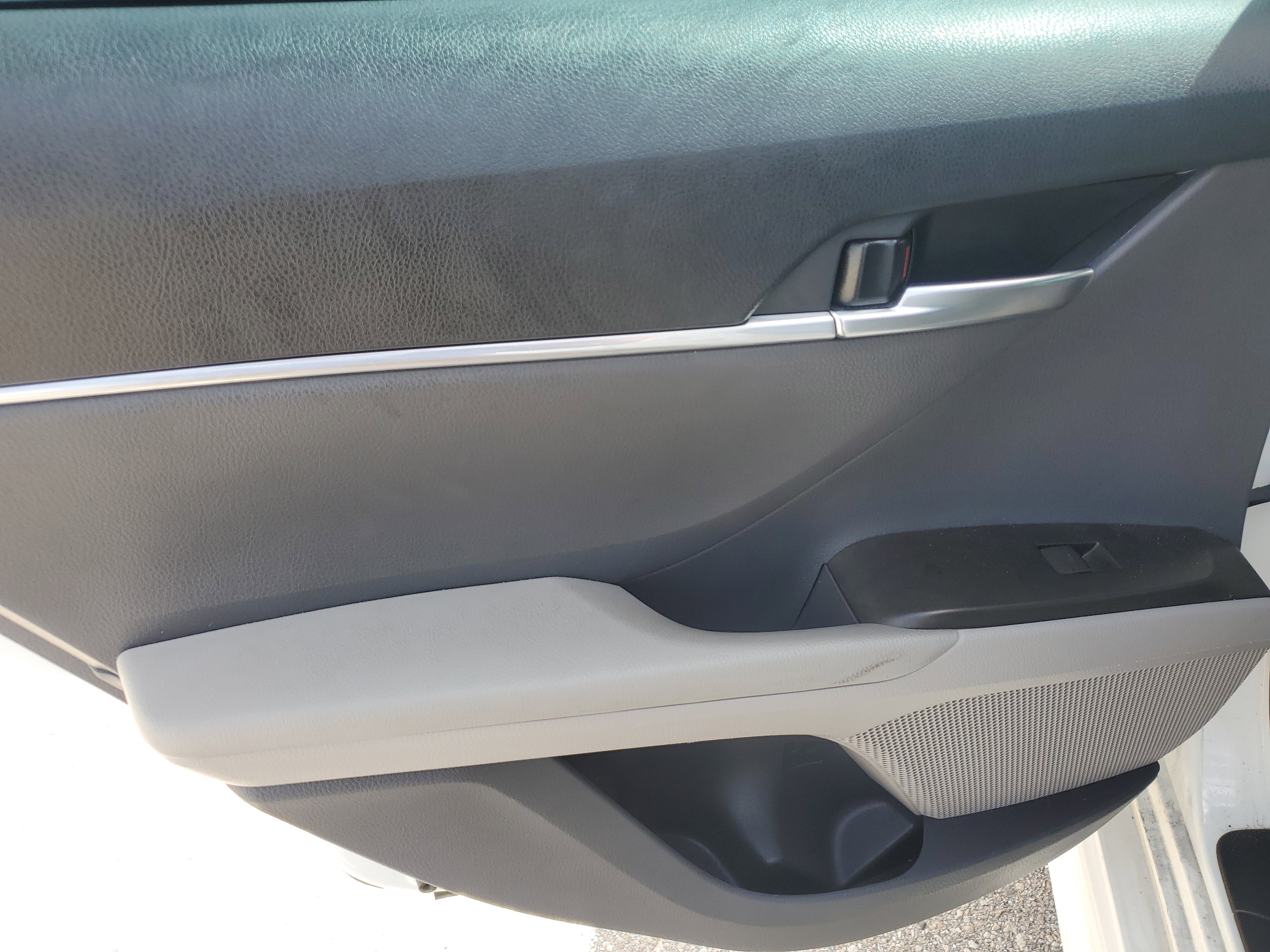 Used 2023 Toyota Camry SE image 15