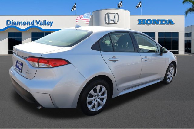 Used 2025 Toyota Corolla LE image 6