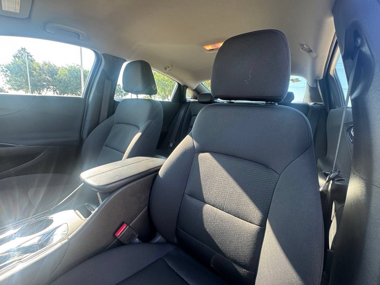 Used 2016 Chevrolet Malibu LT FWD image 6