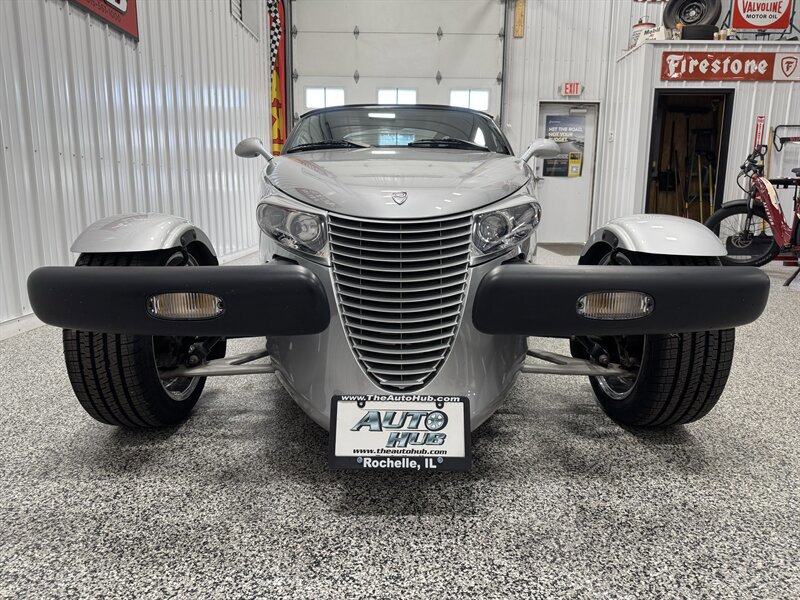 Used 2001 Chrysler Prowler image 19
