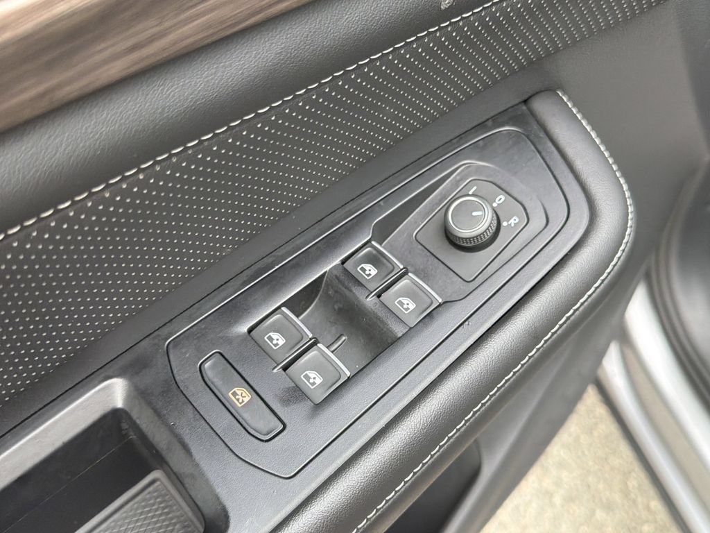 Used 2024 Volkswagen Atlas SEL AWD/4WD image 24