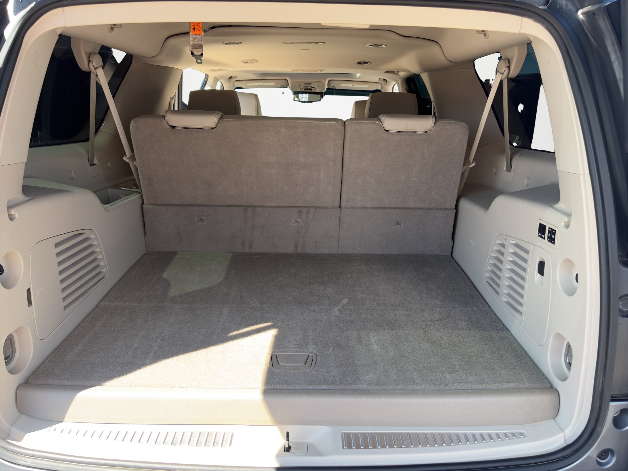 Used 2019 GMC Yukon XL Denali AWD/4WD image 24