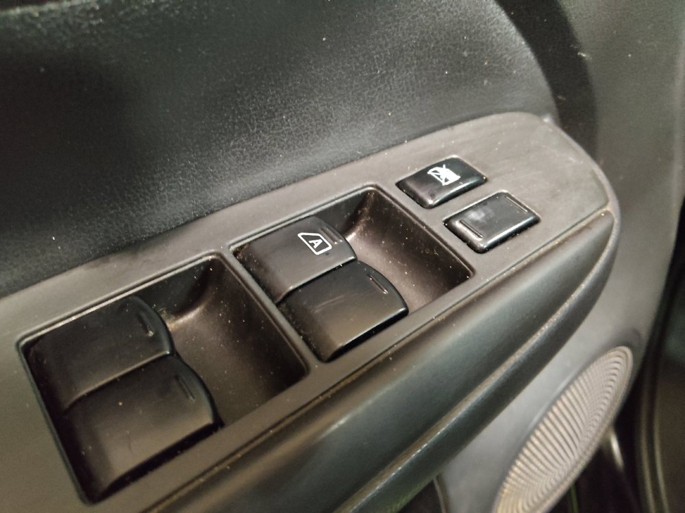 Used 2019 Nissan Versa SV FWD image 27