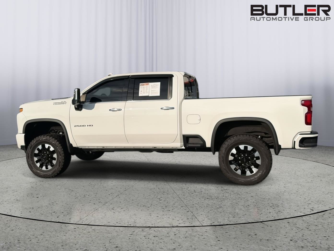 Used 2022 Chevrolet Silverado 2500 High Country AWD/4WD image 3