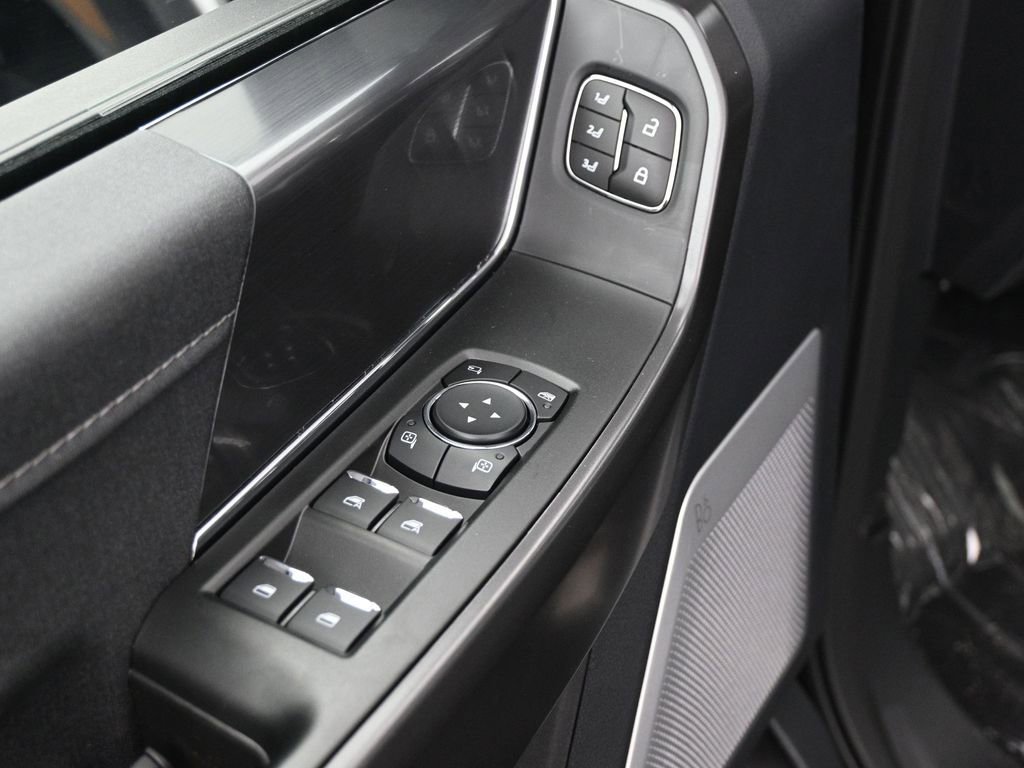 New 2025 Ford F150 Lariat w/ Equipment Group 502A High image 9