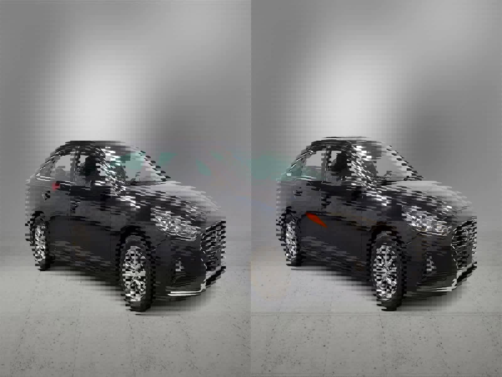 Used 2018 Hyundai Sonata SE image 2