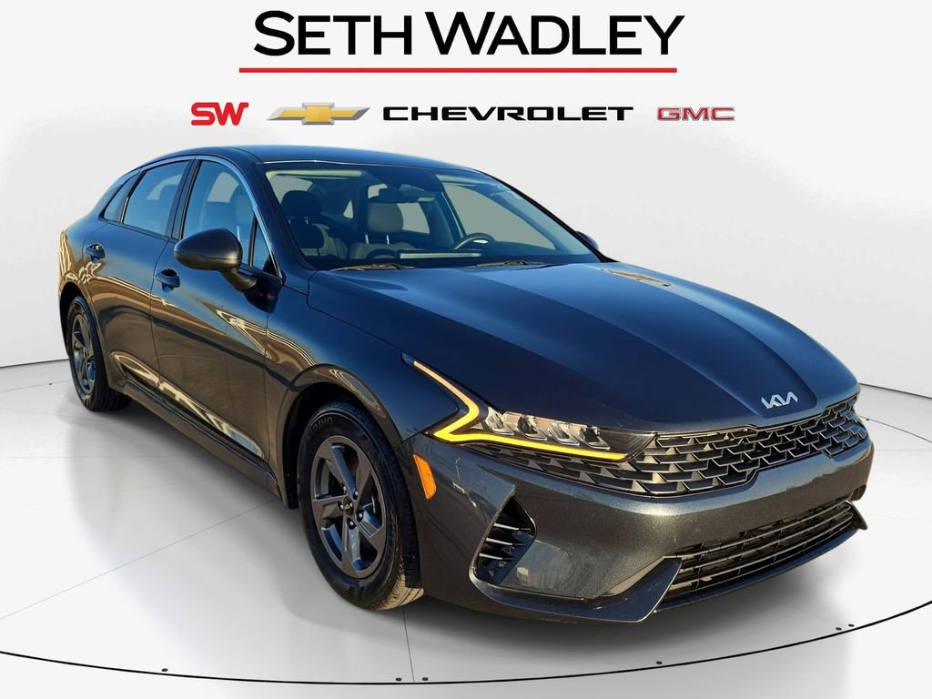 Used 2023 Kia K5 LXS image 1