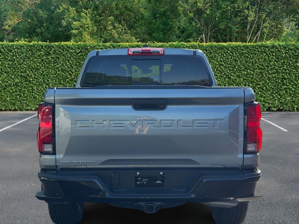 Used 2023 Chevrolet Colorado Z71 w/ Z71 Convenience Package 2 AWD/4WD image 5