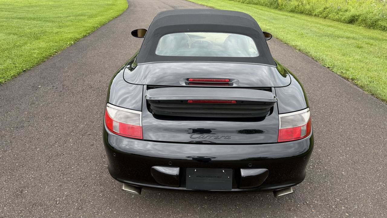 Used 2003 Porsche 911 Carrera RWD image 14