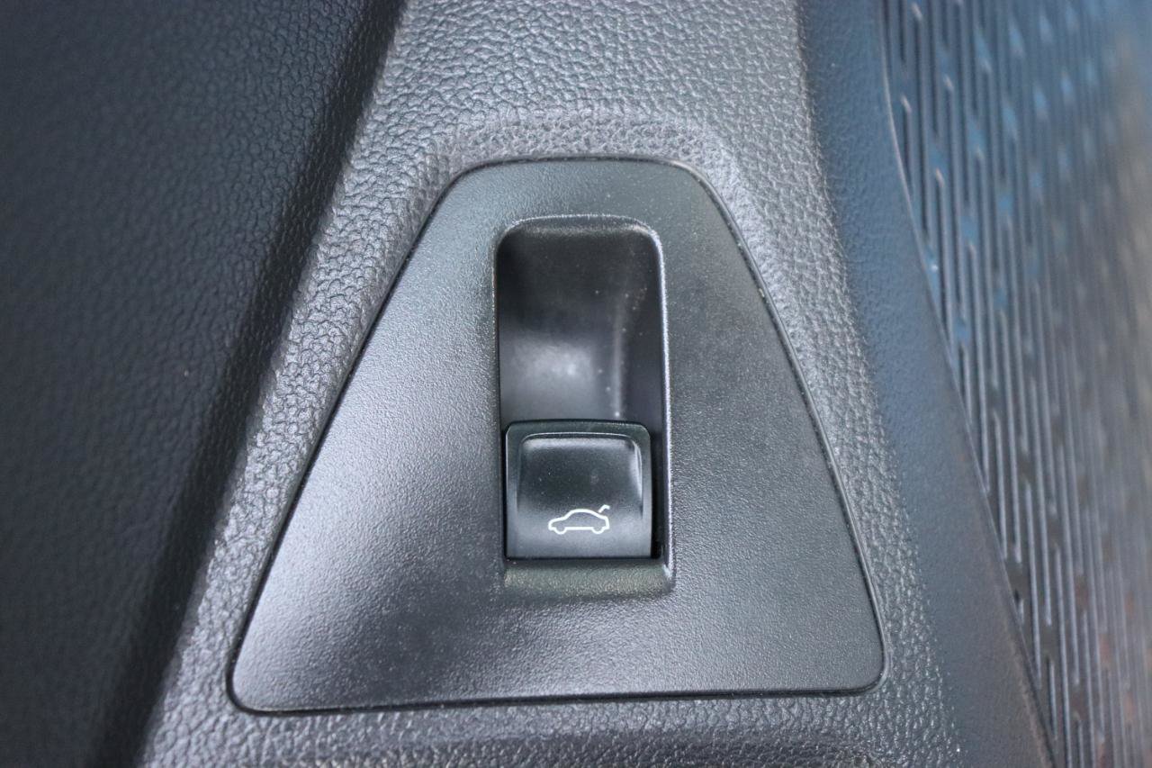 Used 2020 Volkswagen Jetta SE FWD image 43