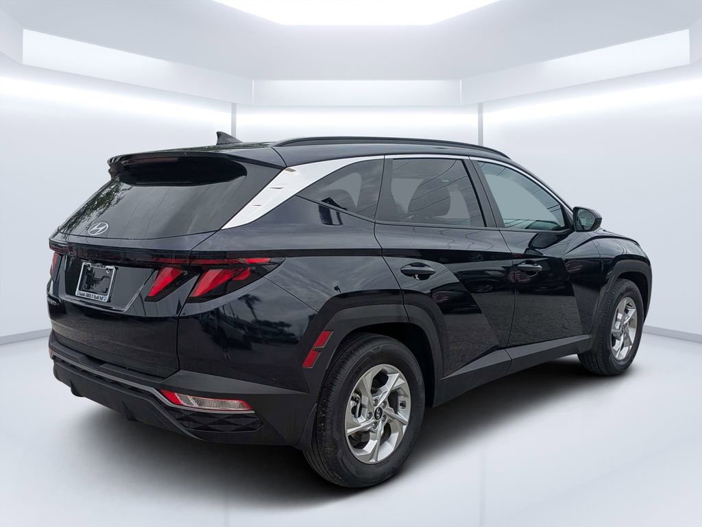 Used 2024 Hyundai Tucson SEL FWD image 3