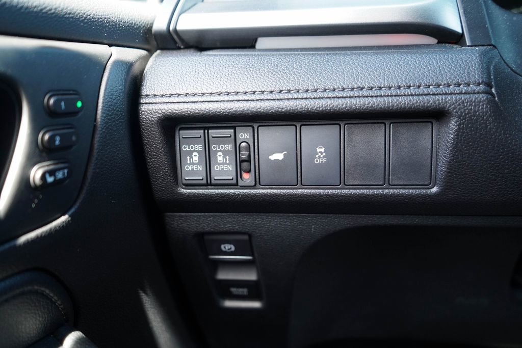 Used 2025 Honda Odyssey Sport-L image 30