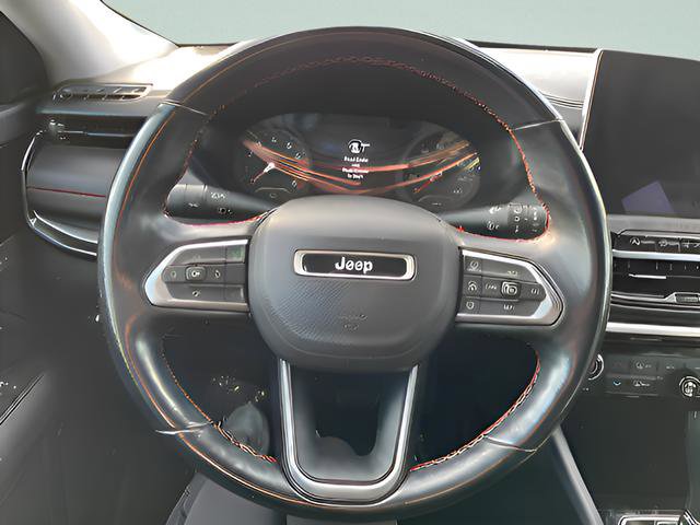 Used 2022 Jeep Compass Trailhawk w/ Trailhawk Convenience Group image 14