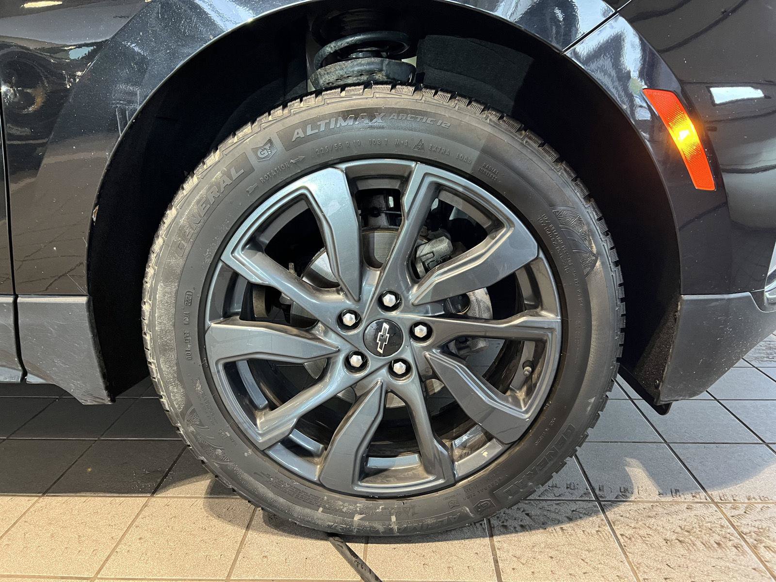 Used 2022 Chevrolet Equinox RS AWD/4WD image 8