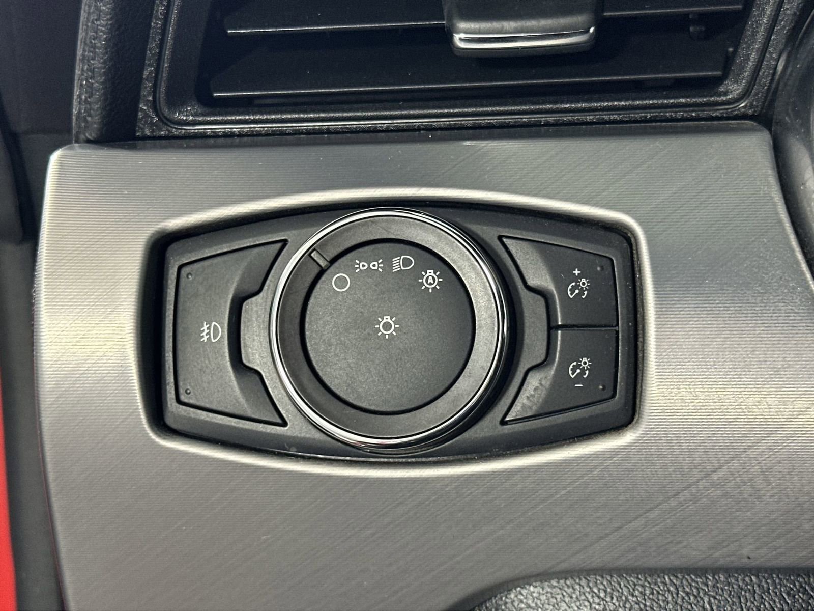 Used 2018 Ford Mustang Premium image 22