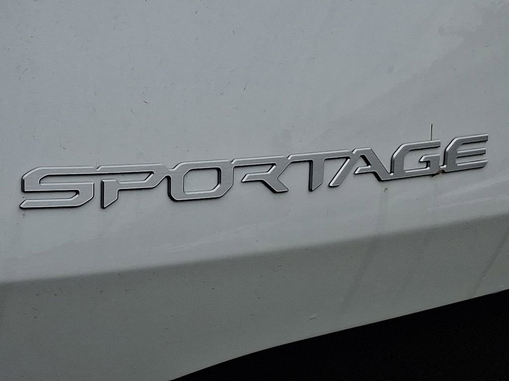 New 2026 Kia Sportage EX AWD/4WD image 13