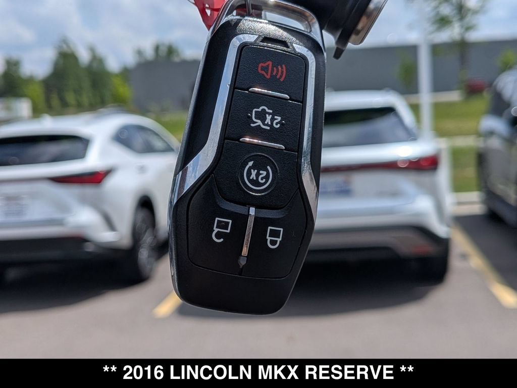 Used 2016 Lincoln MKX Reserve w/ Climate Package AWD/4WD image 27