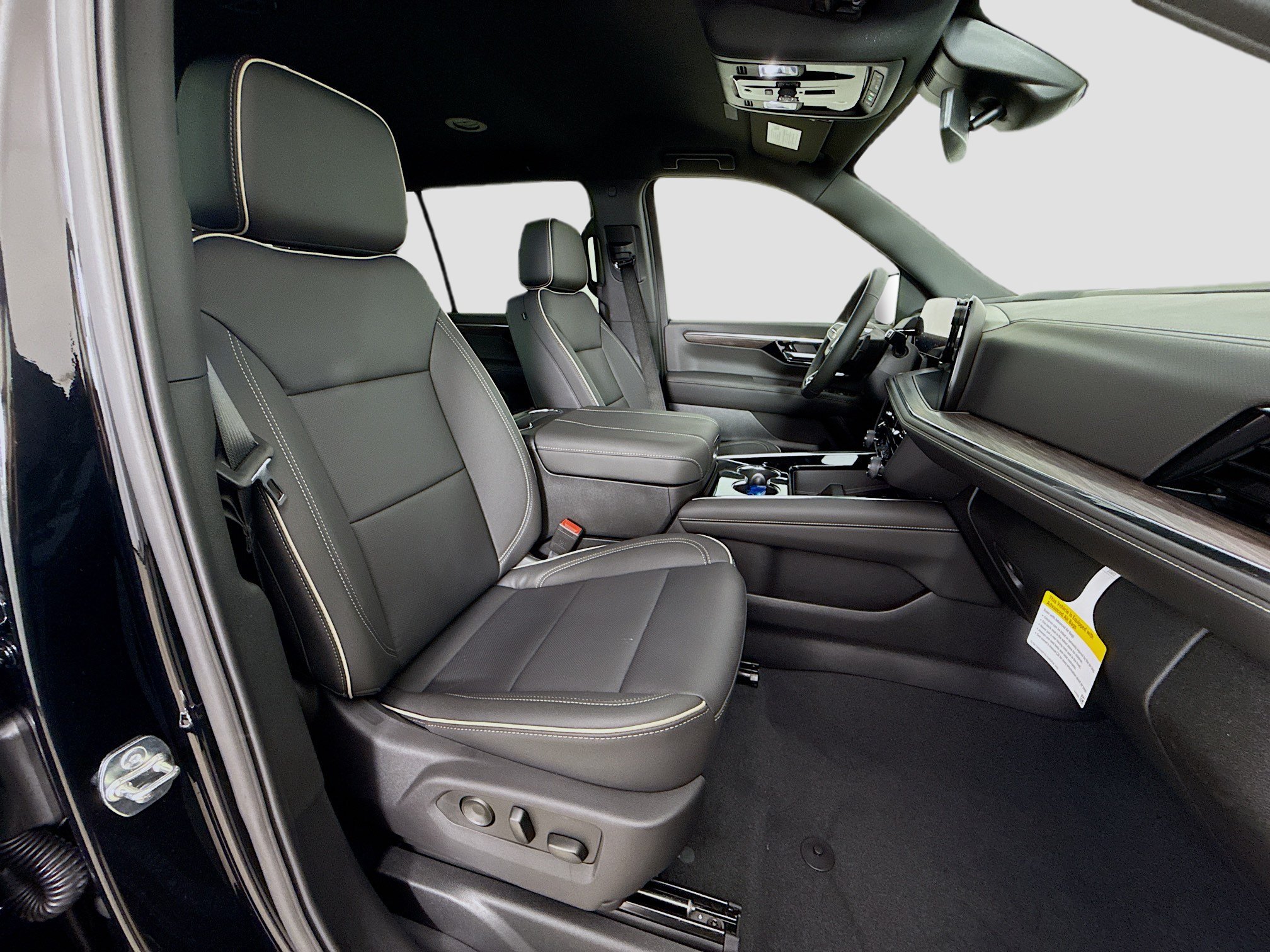 New 2026 Chevrolet Suburban Premier RWD image 31
