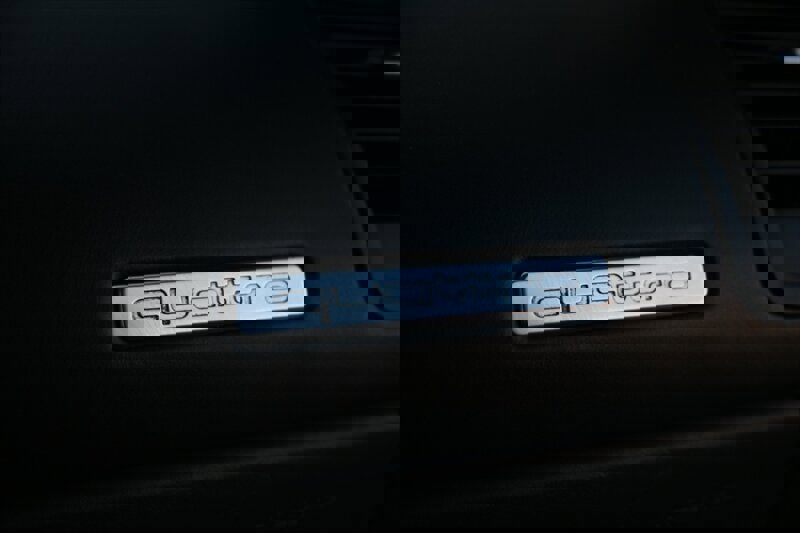 Used 2008 Audi R8 V8 image 45