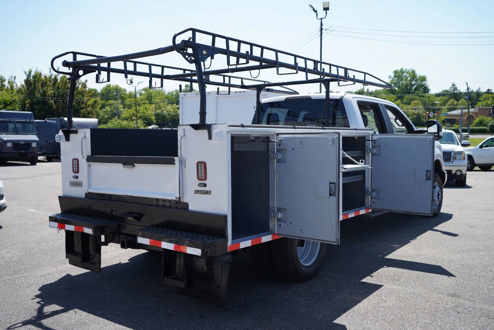 Used 2019 Ford F350 XL w/ Power Equipment Group AWD/4WD image 9