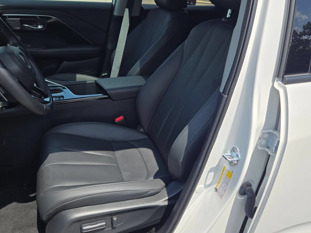 Used 2025 Acura ADX AWD image 22