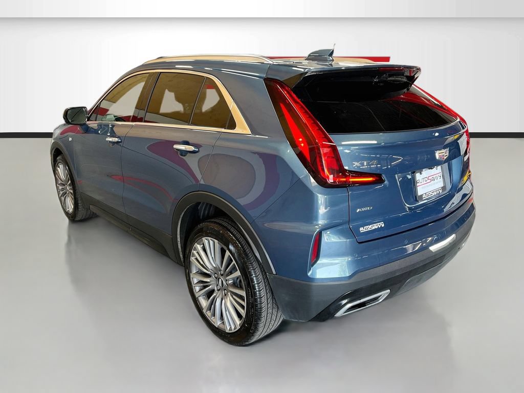 Used 2025 Cadillac XT4 Premium Luxury w/ Technology Package AWD/4WD image 5