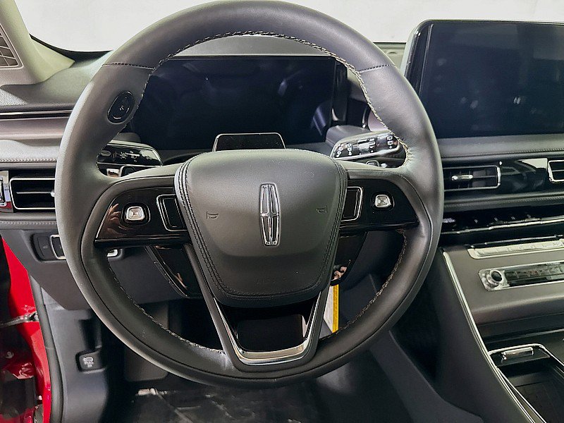 New 2026 Lincoln Aviator AWD image 12
